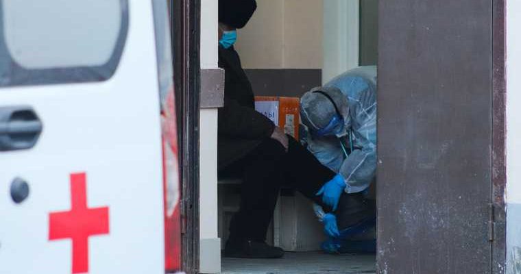 Медикам удвоят выплаты