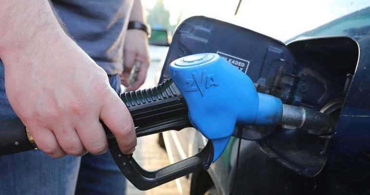 В столице ЯНАО топливный коллапс