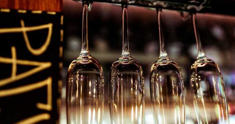 ЯНАО война бар не дают жителям спать