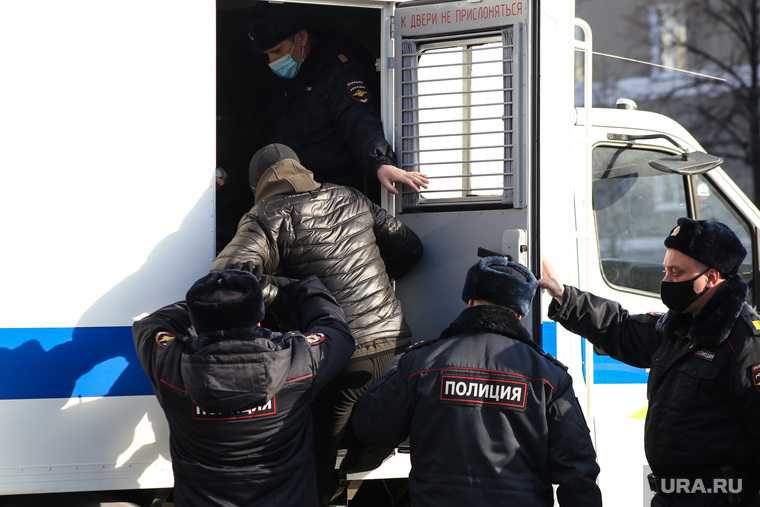 Несанкционированная акция в поддержку Алексея Навального. Курган