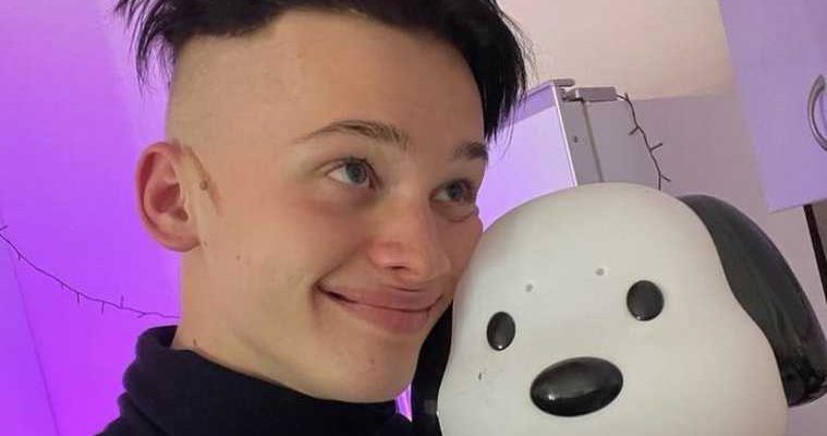 Милохин предложил фанатам сняться в его клипе