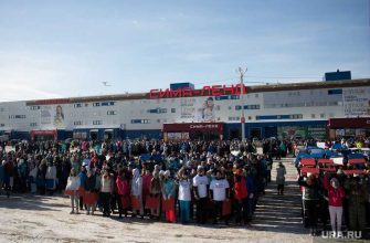 массовая акция Сима-ленд Екатеринбург Симановский поддержка Путин предупреждение