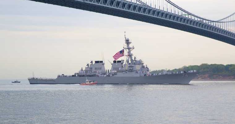 вице-адмирал Петр Святашов