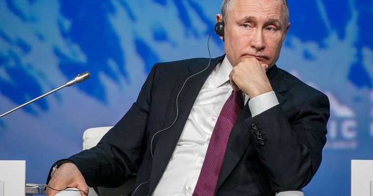 Путин поддержал предложение о доплатах пенсионерам